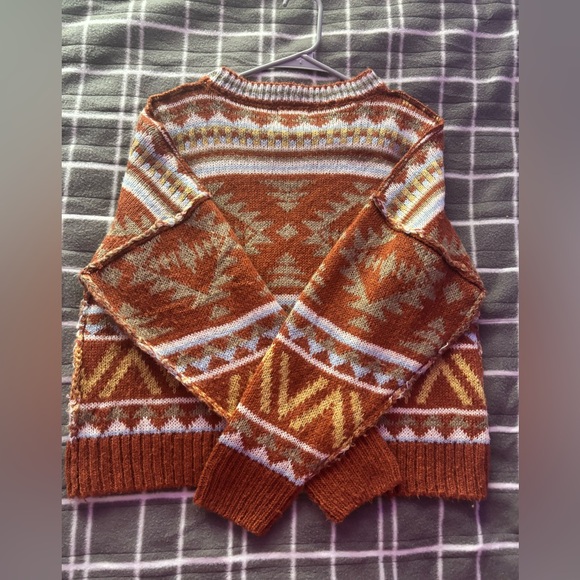 Gilded Intent Patterned Sweater - Picture 4 of 4